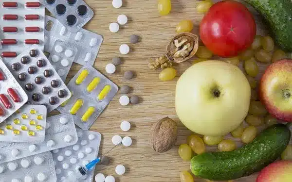 foto de remédios sintéticos contra remédios presentes em alimentos